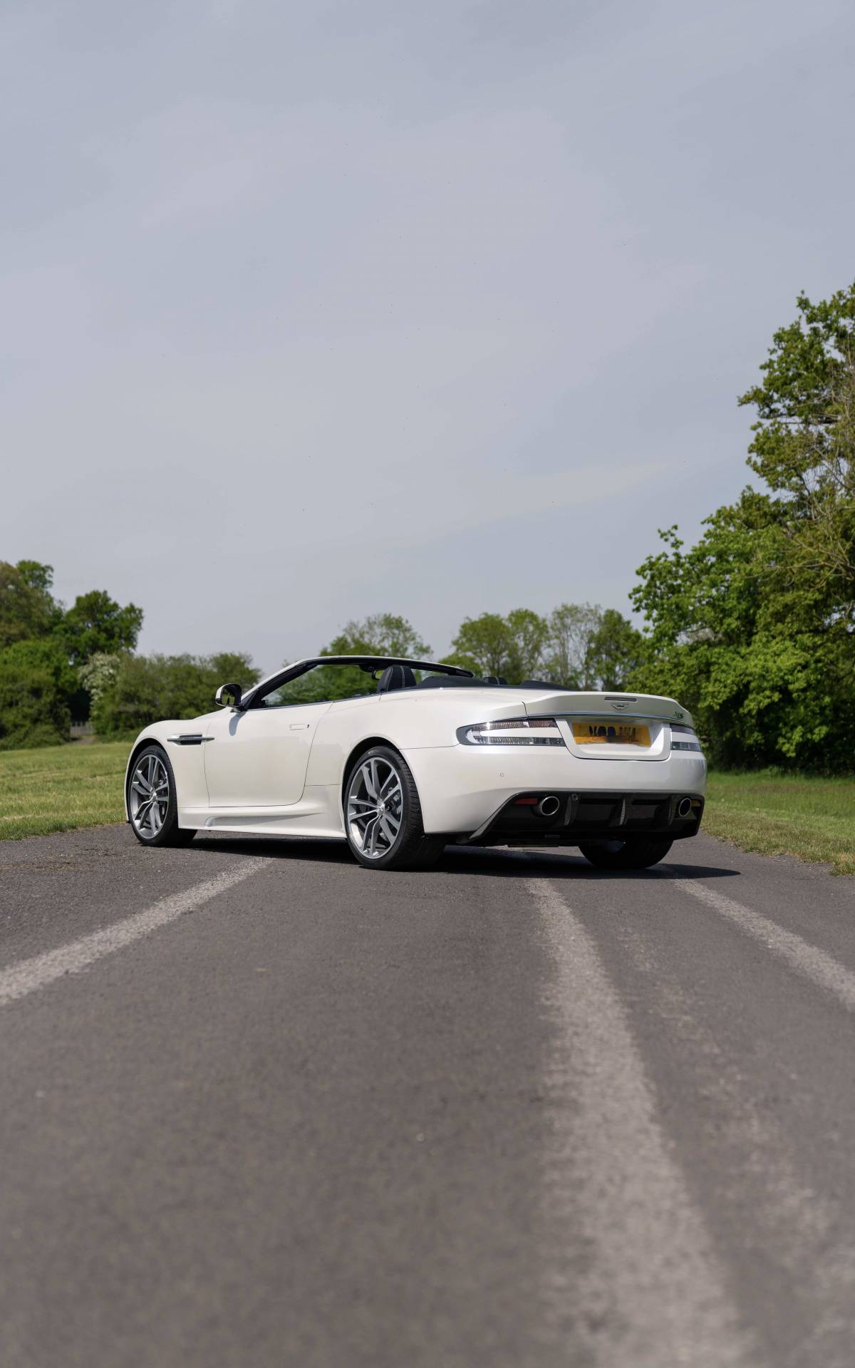 Aston Martin DBS