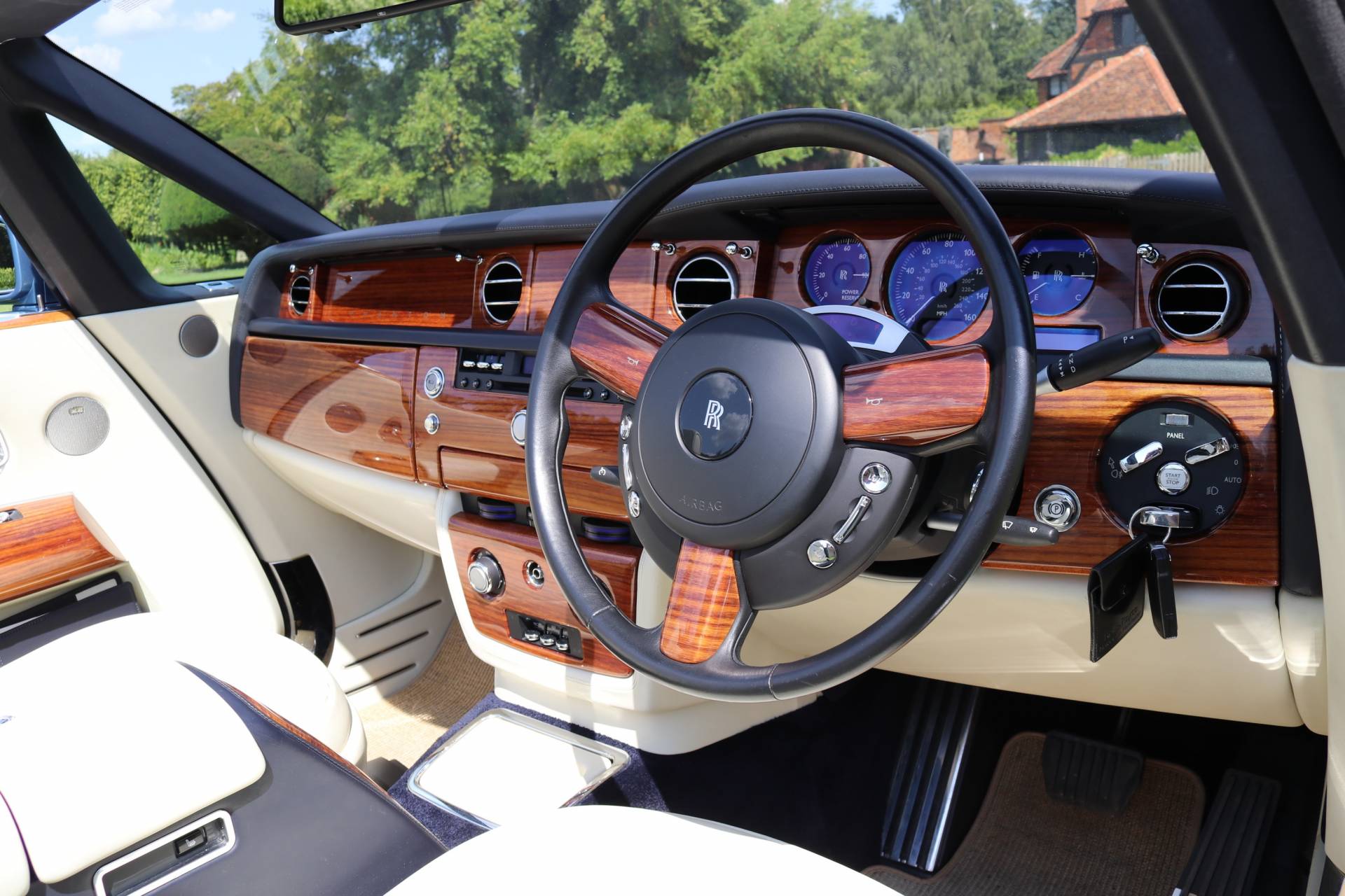 Rolls-Royce Phantom Drophead Coupé