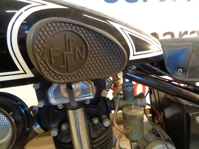 FN M 67