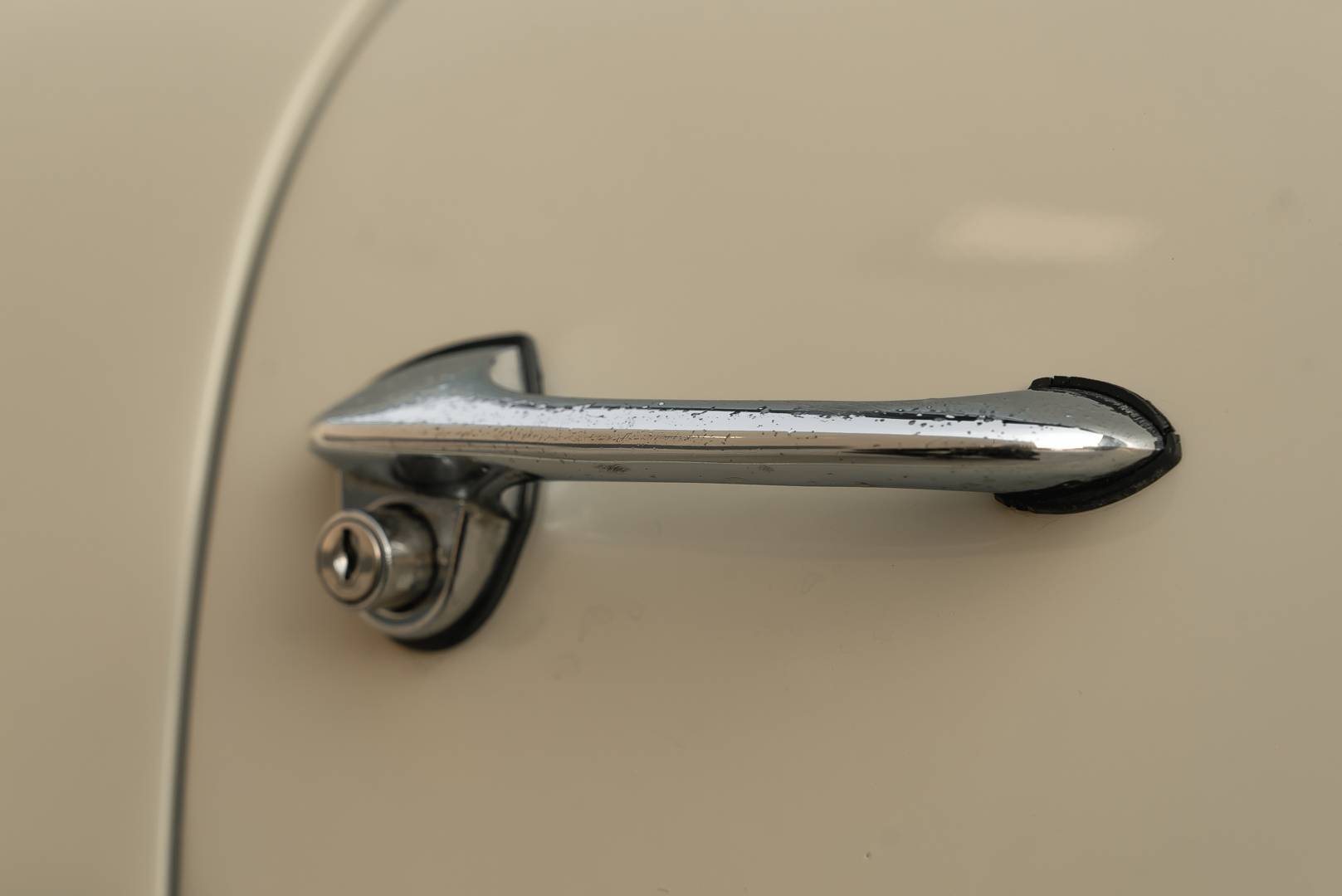 Volkswagen Karmann Ghia 1200