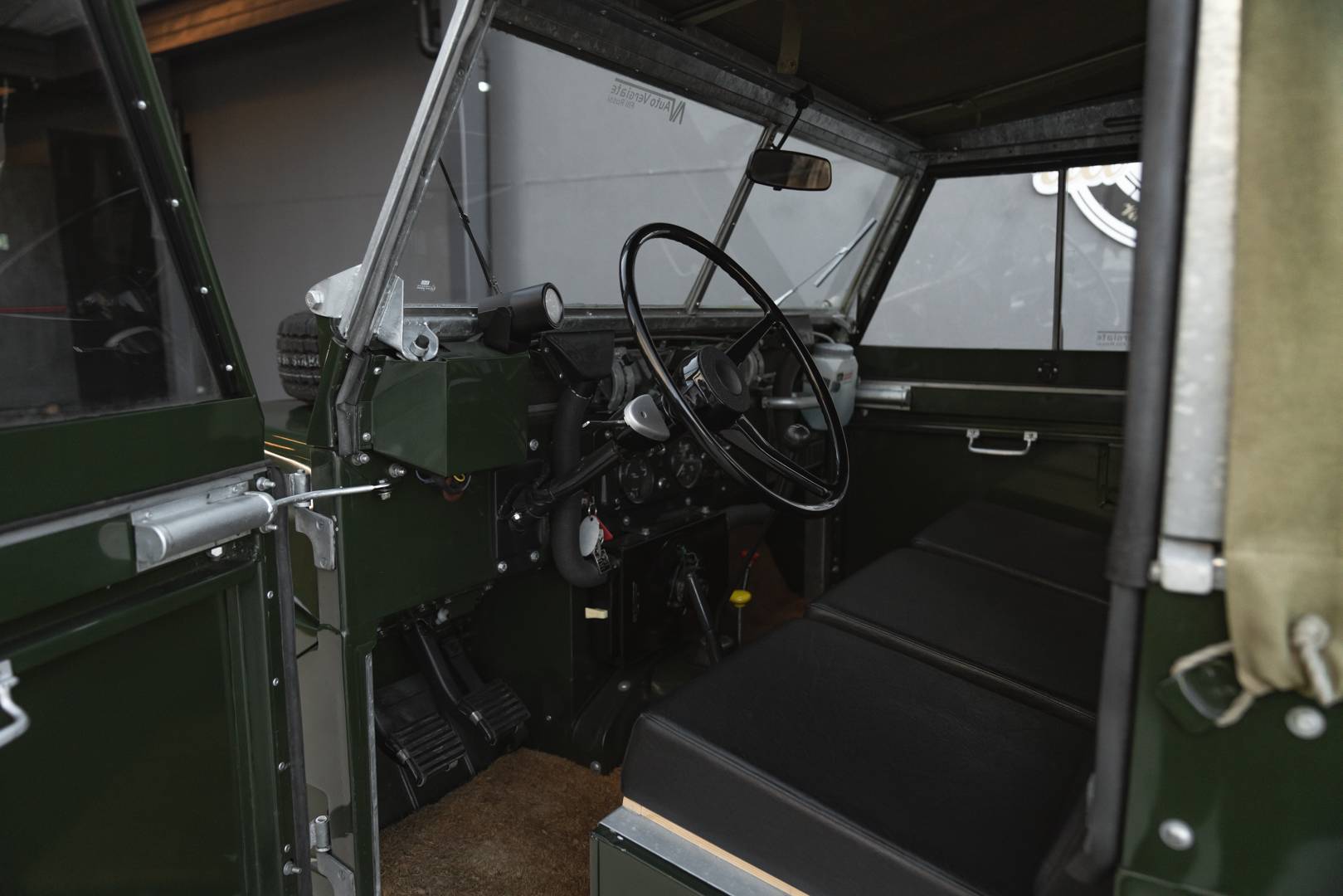 Land Rover 88