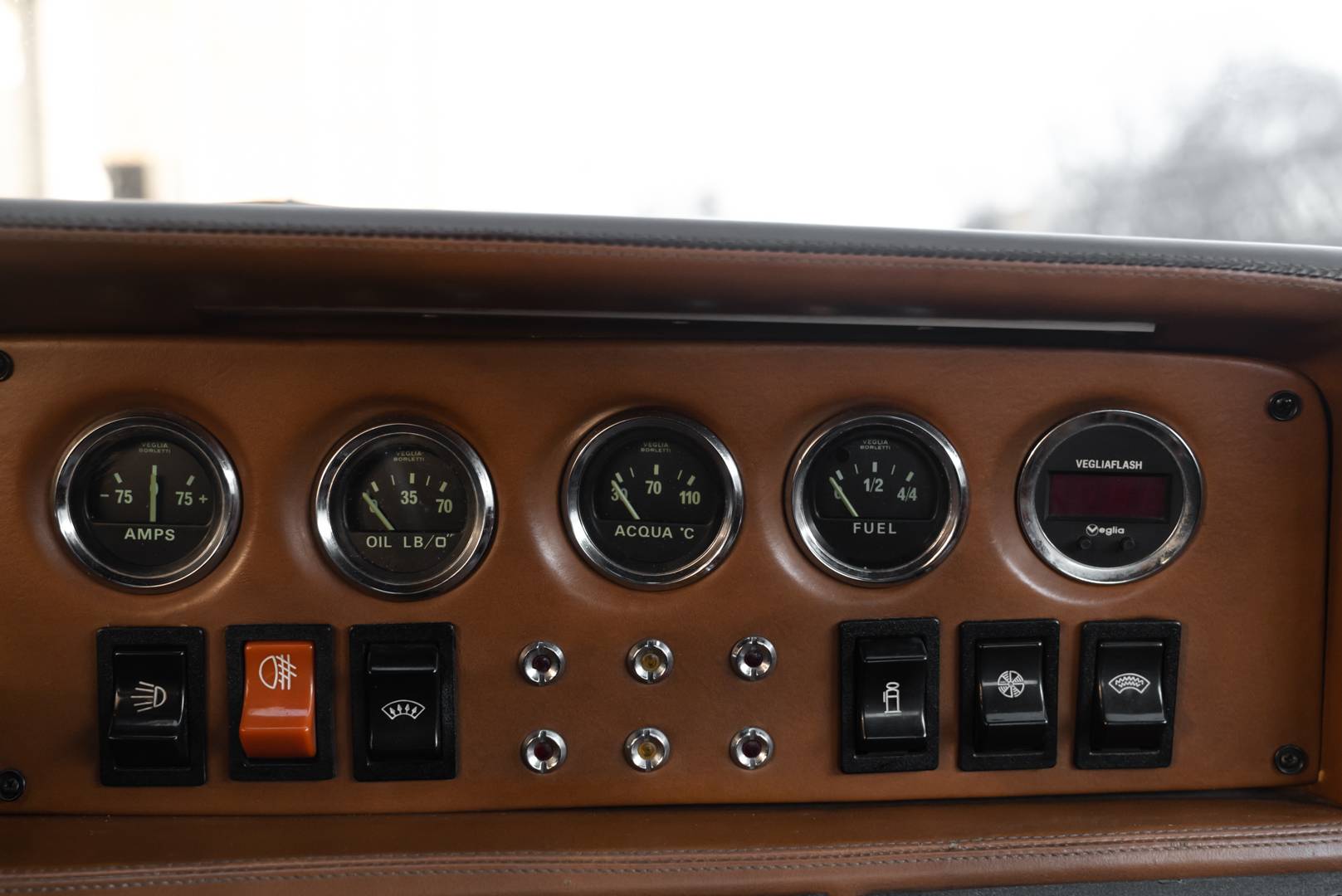 De Tomaso Longchamp