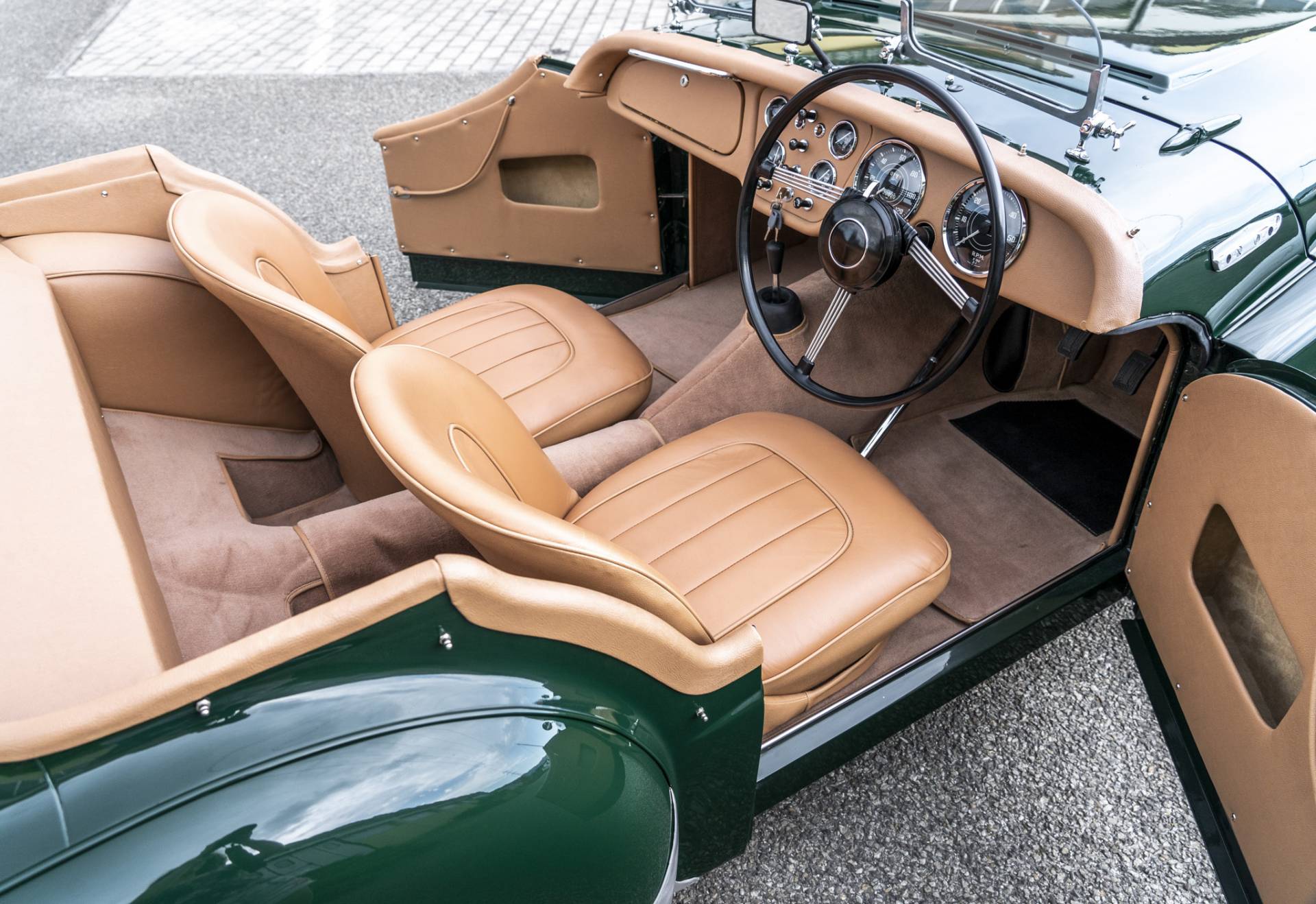 Triumph TR 2 - Triumph TR2 Long Door