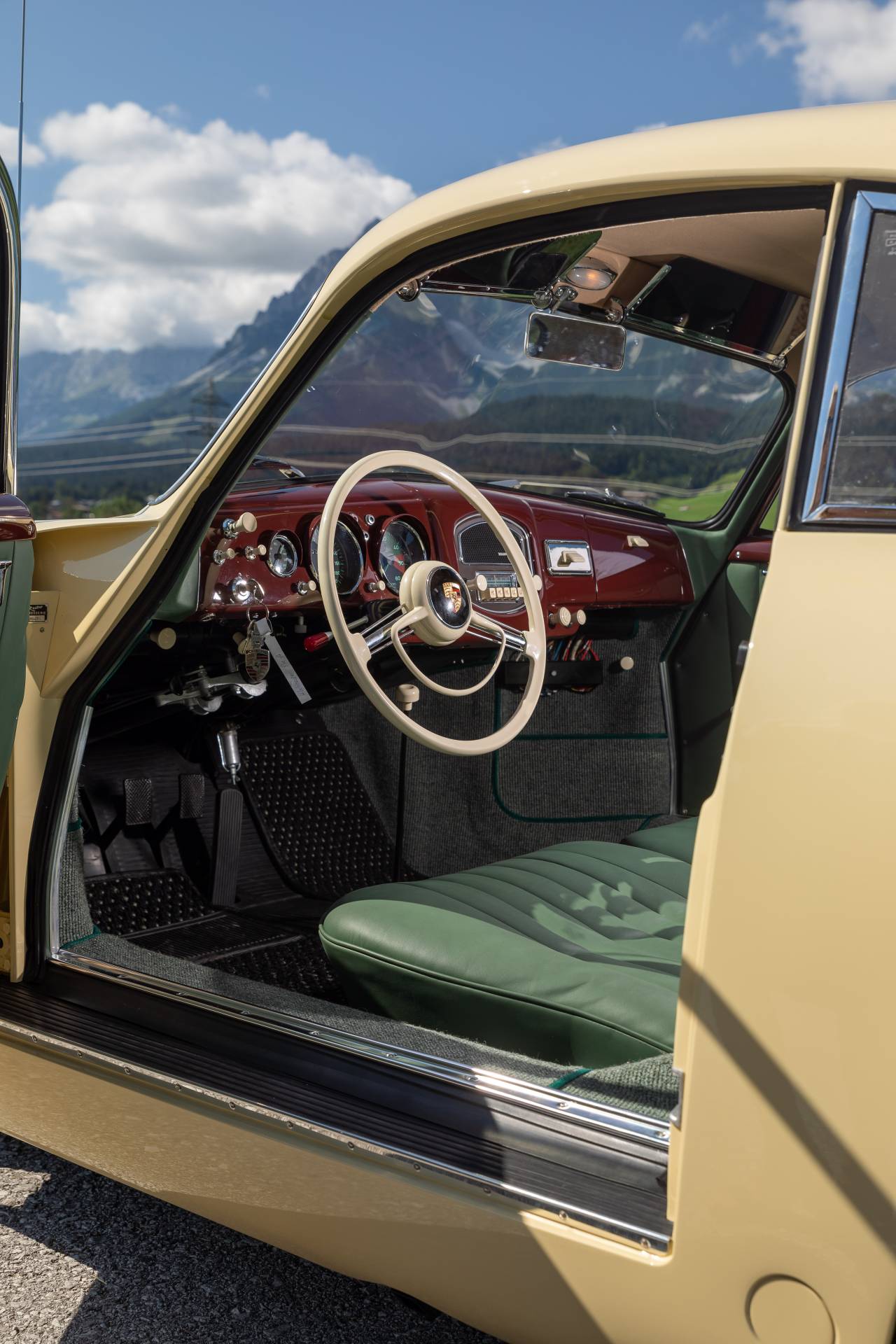 Porsche 356 1500 - Ansicht Fahrerseite