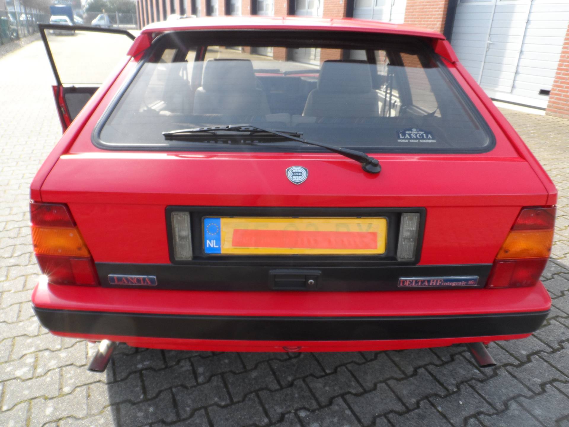 Lancia Delta HF Integrale 16V