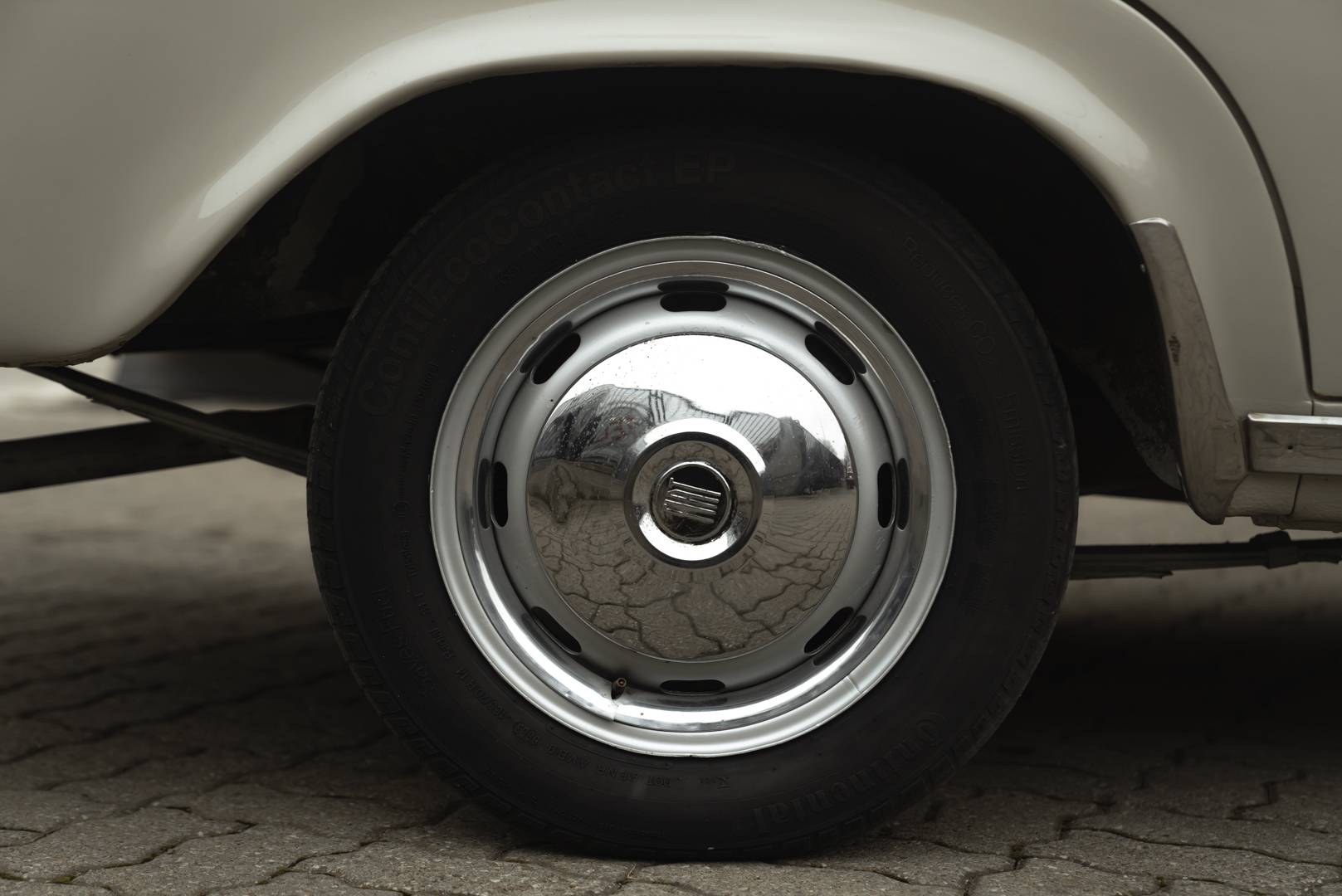 FIAT 2300