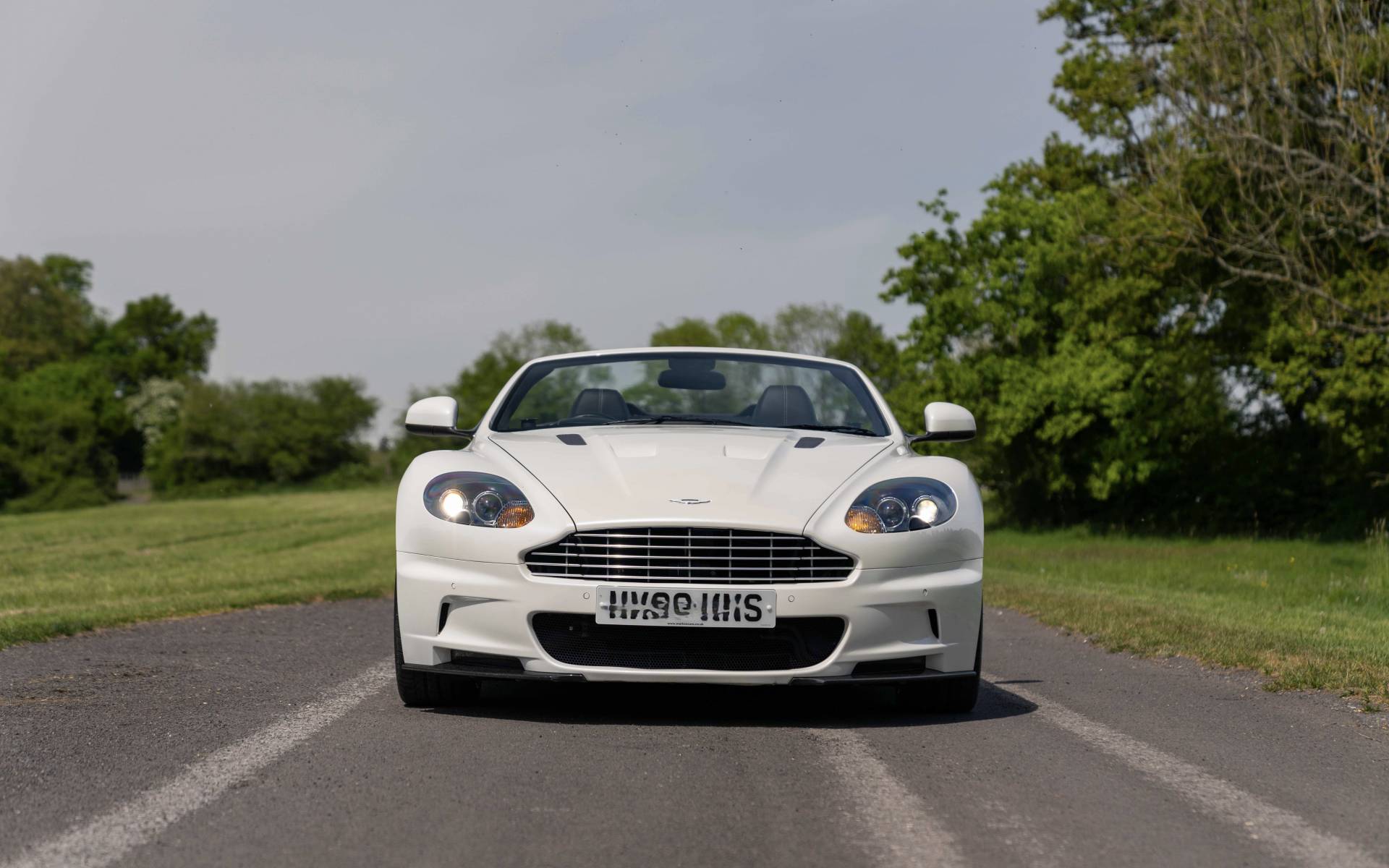 Aston Martin DBS