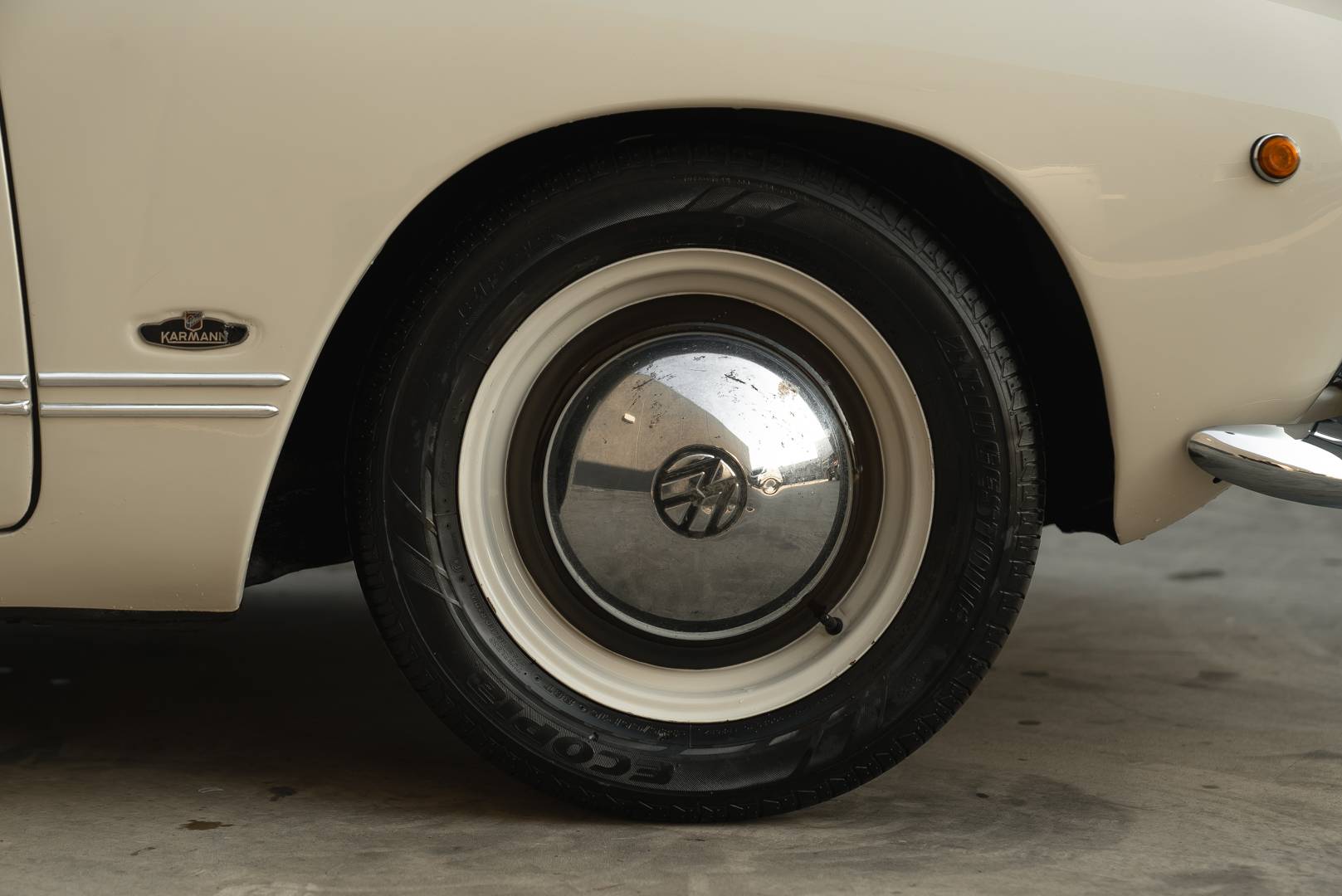 Volkswagen Karmann Ghia 1200