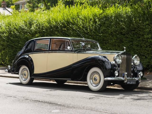 Rolls Royce Silver Wraith Classic Cars For Sale Classic Trader