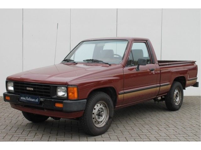 En venta: Toyota Hilux (1986) offered for 8900 €