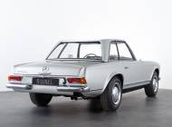 Mercedes-Benz 230 SL