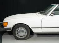 Mercedes-Benz 560 SL