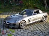 Mercedes-Benz SLS AMG