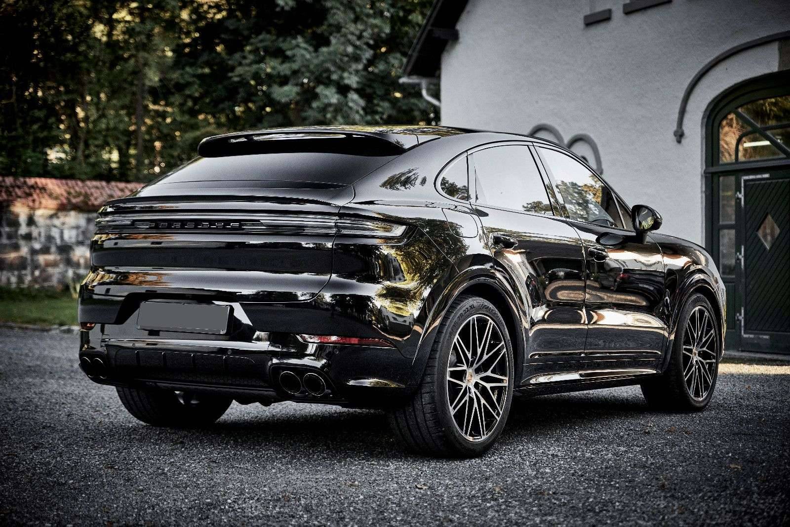 For Sale Porsche Cayenne GTS (2023) offered for 279,942