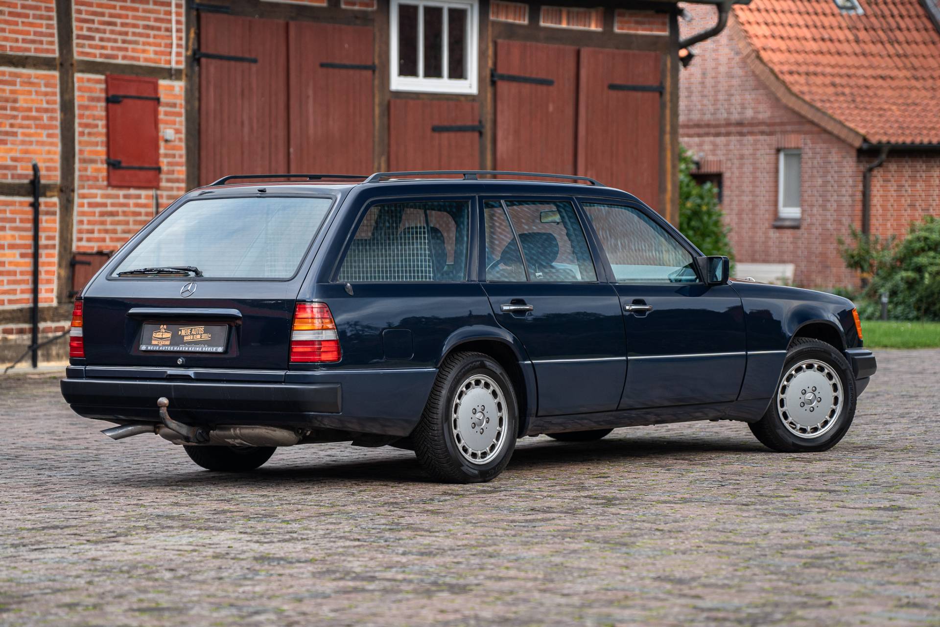 vehicle_ad_standard_image_042b560259e077e10a1c6d57860fdf82.jpg