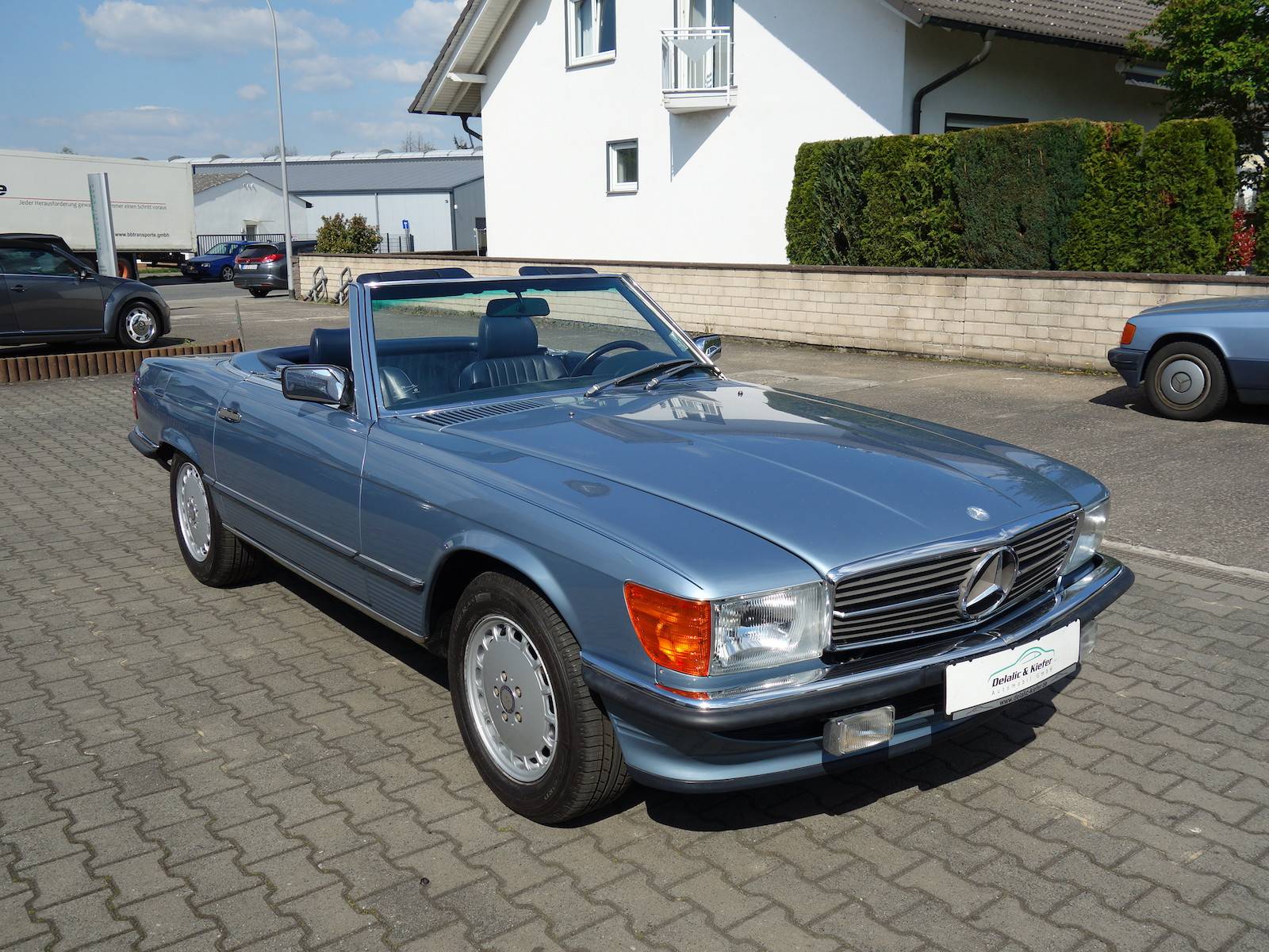Zu Verkaufen: Mercedes-Benz 560 SL (1987) angeboten für 39.990 €