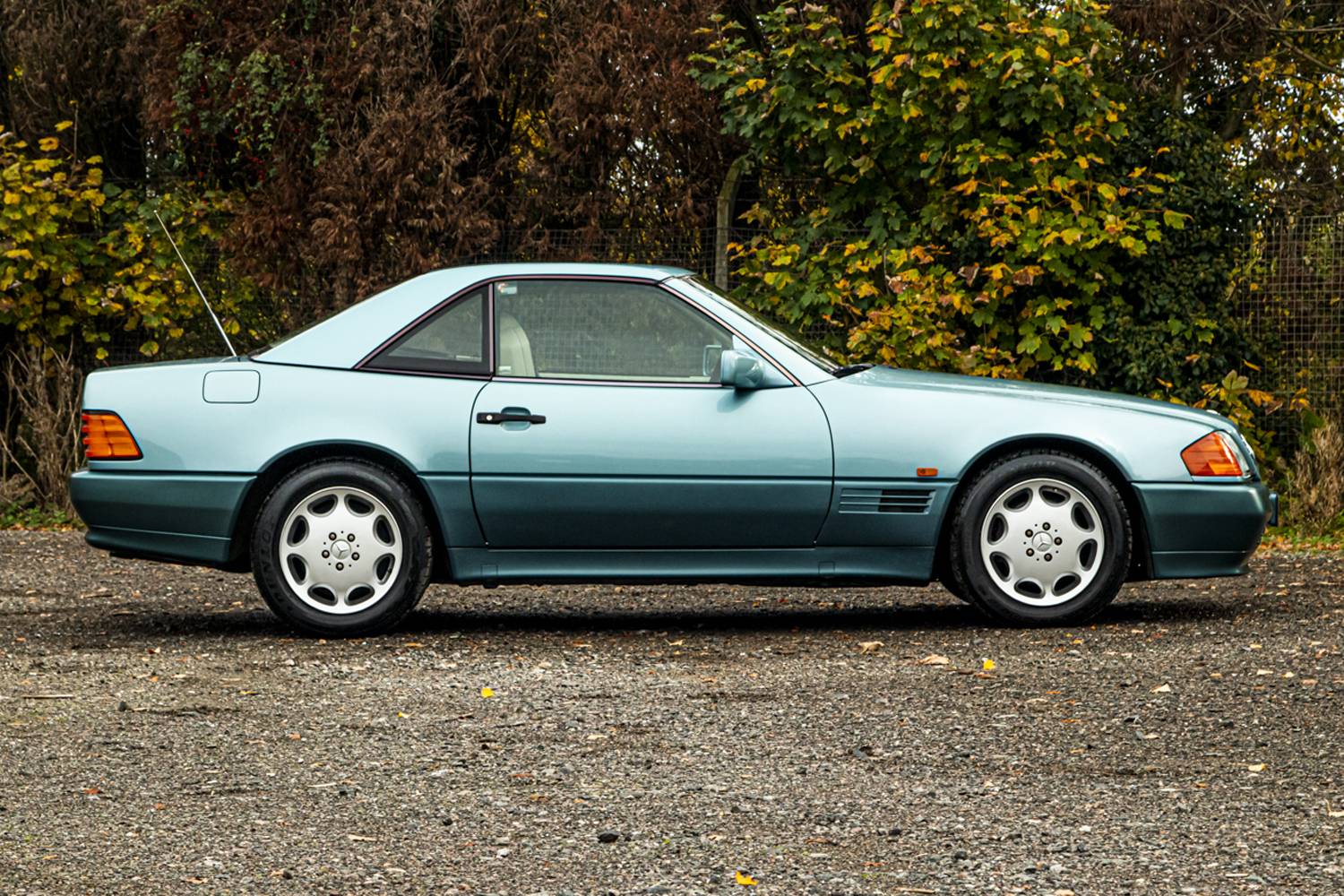 Venduto MercedesBenz SL 320 (1993) Classic Trader