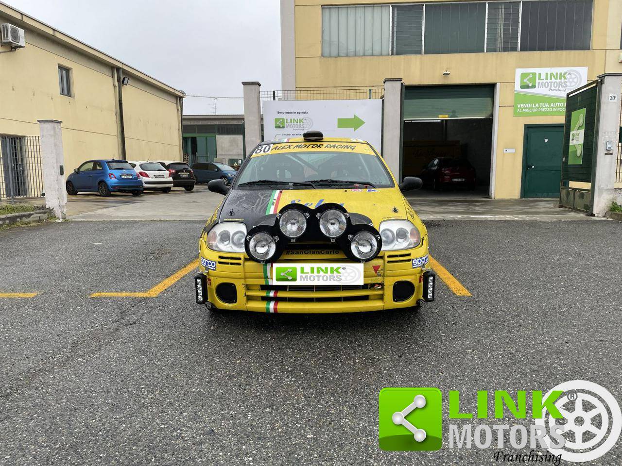For Sale: Renault Clio II 2.0 16V Sport (2000) offered for €13,000
