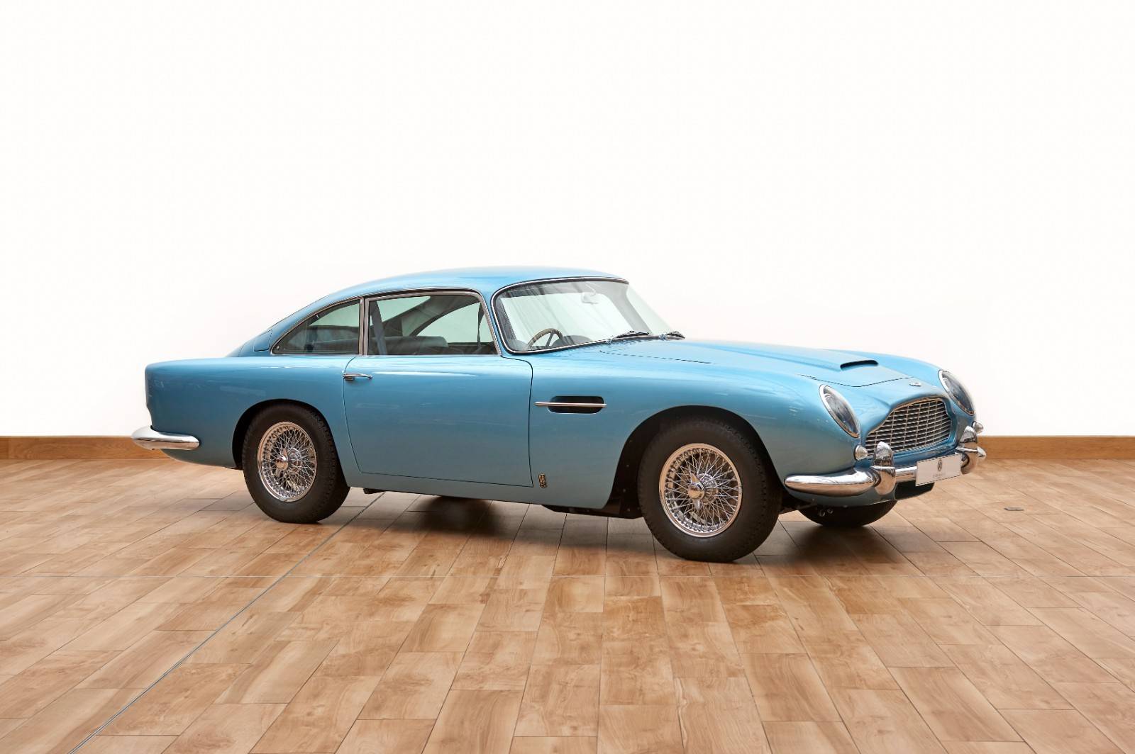 Aston Martin Db 5 Classic Cars For Sale Classic Trader