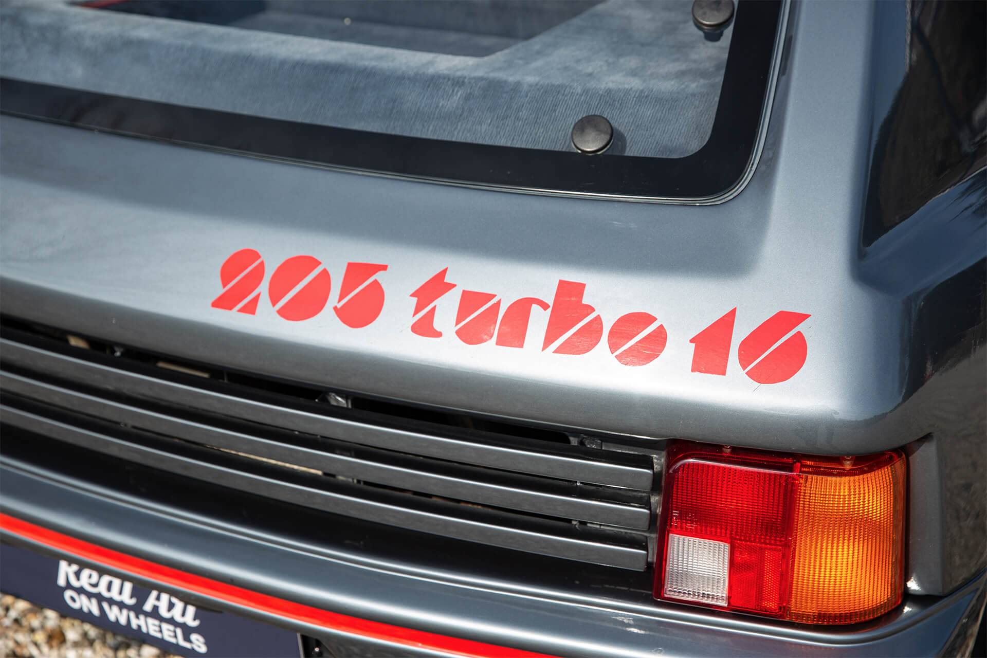 Modèle Réduit Peugeot 205 Turbo 16 Au 1/43 - Marque Norev - Couleur Jaune - Occasion