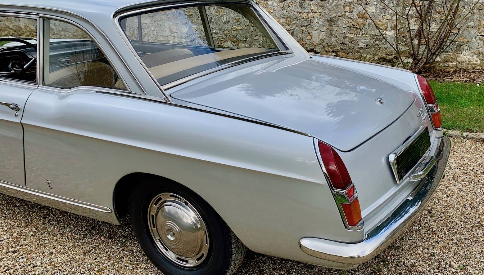 For Sale Peugeot 404 Coupé (1967) offered for AUD 45,548