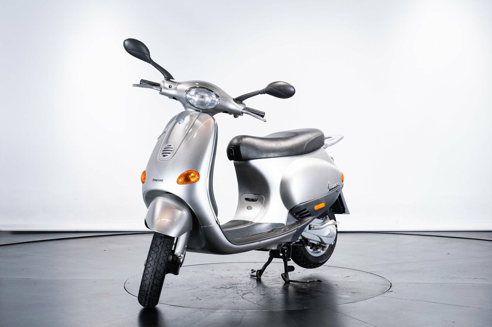 Piaggio ET2/4 50-125-150 Seat Cover – Black TNT Replacement (580316)
