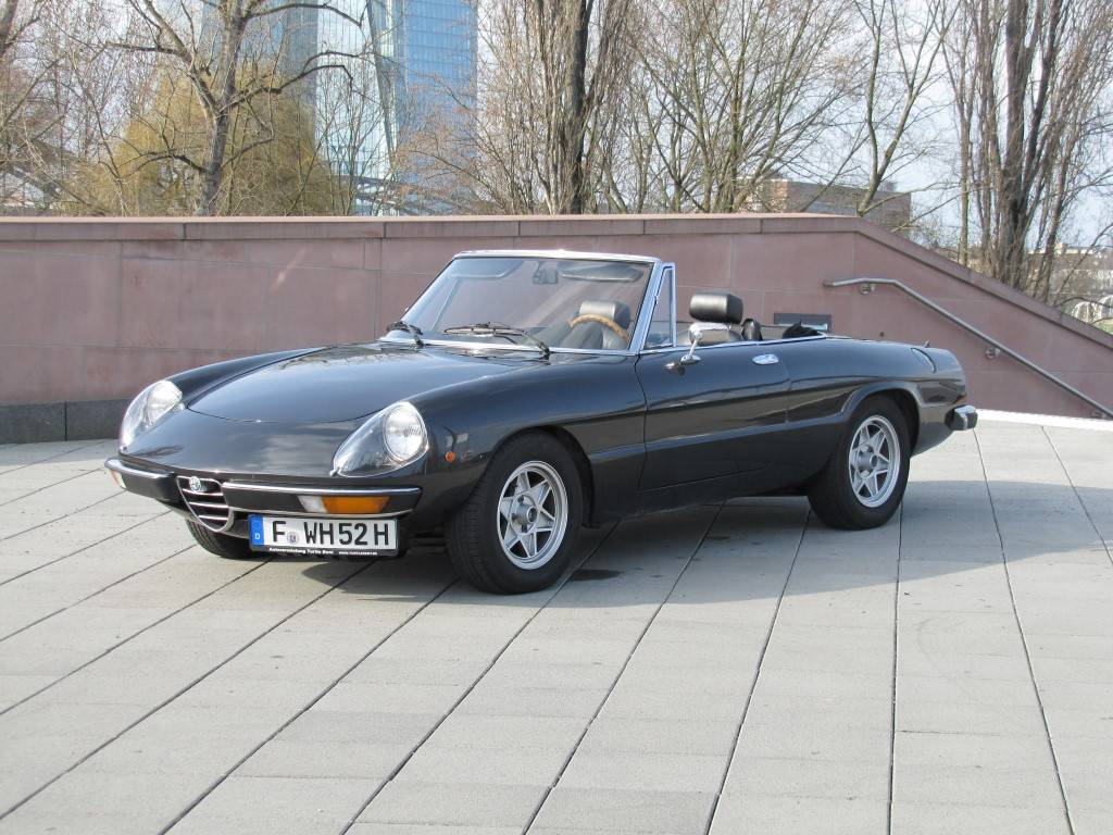 Alfa Romeo 2000 Spider Veloce 1981 F 252 R 19 300 Eur Kaufen