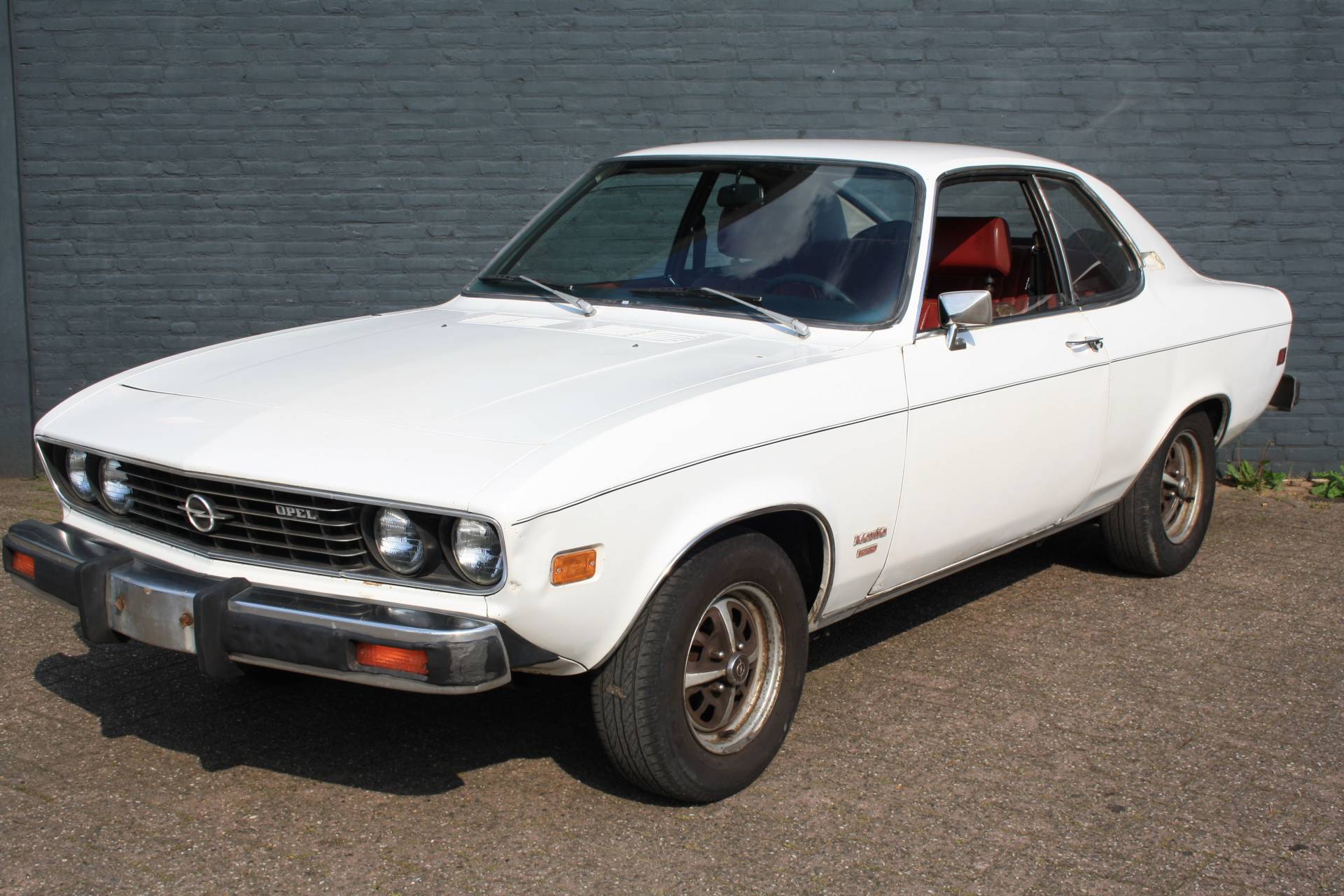 For Sale: Opel Manta 1900 GT/E (1975) offered for GBP 7,400