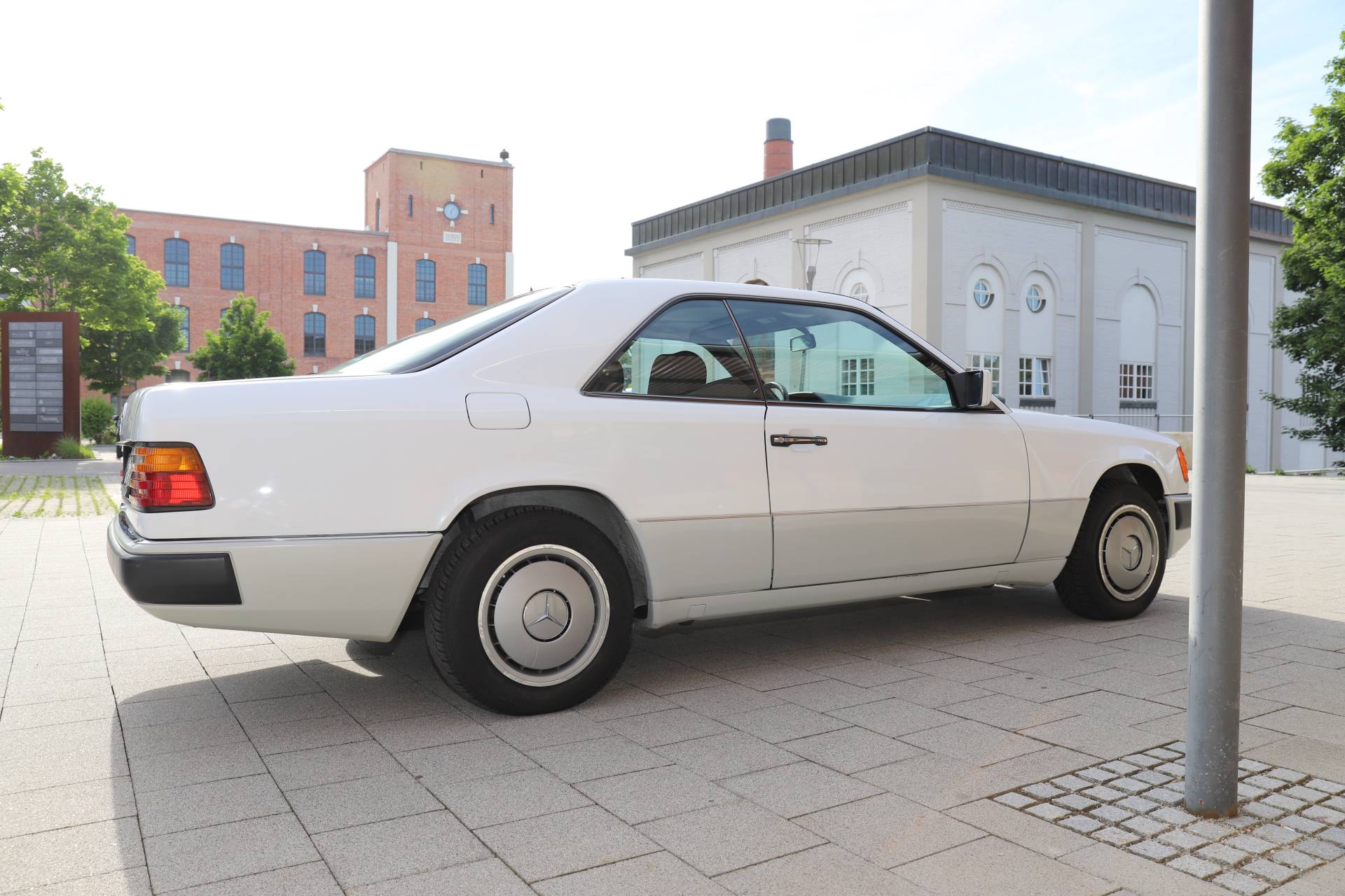Mercedes Benz 230 Ce 1991 Fur 8 900 Eur Kaufen