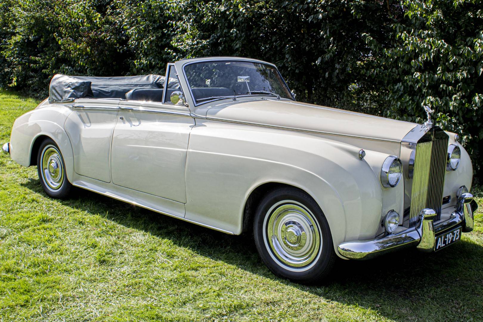 RollsRoyce Silver Cloud Convertible Classic Cars for Sale Classic Trader