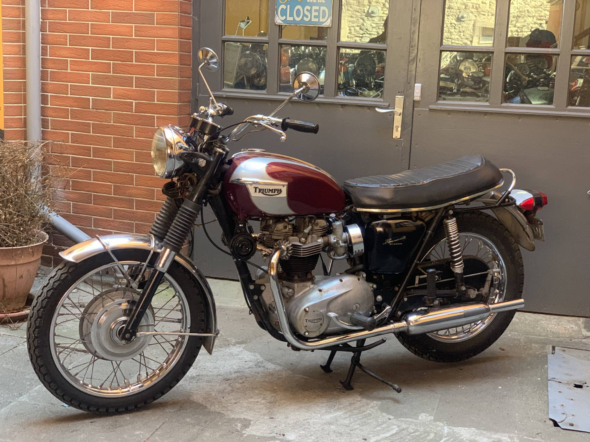 For Sale: Triumph T 120 Bonneville II (1970) offered for AUD 15,965