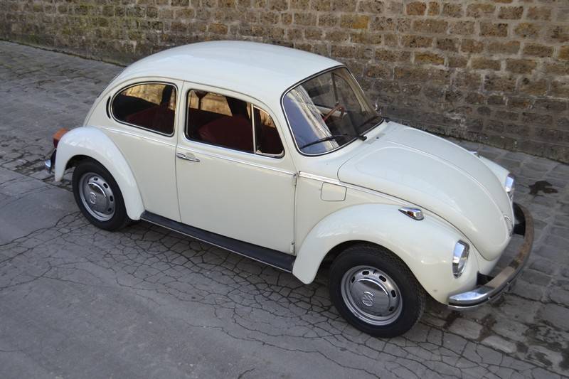 Location Volkswagen Coccinelle à Lagny-sur-Marne 77400