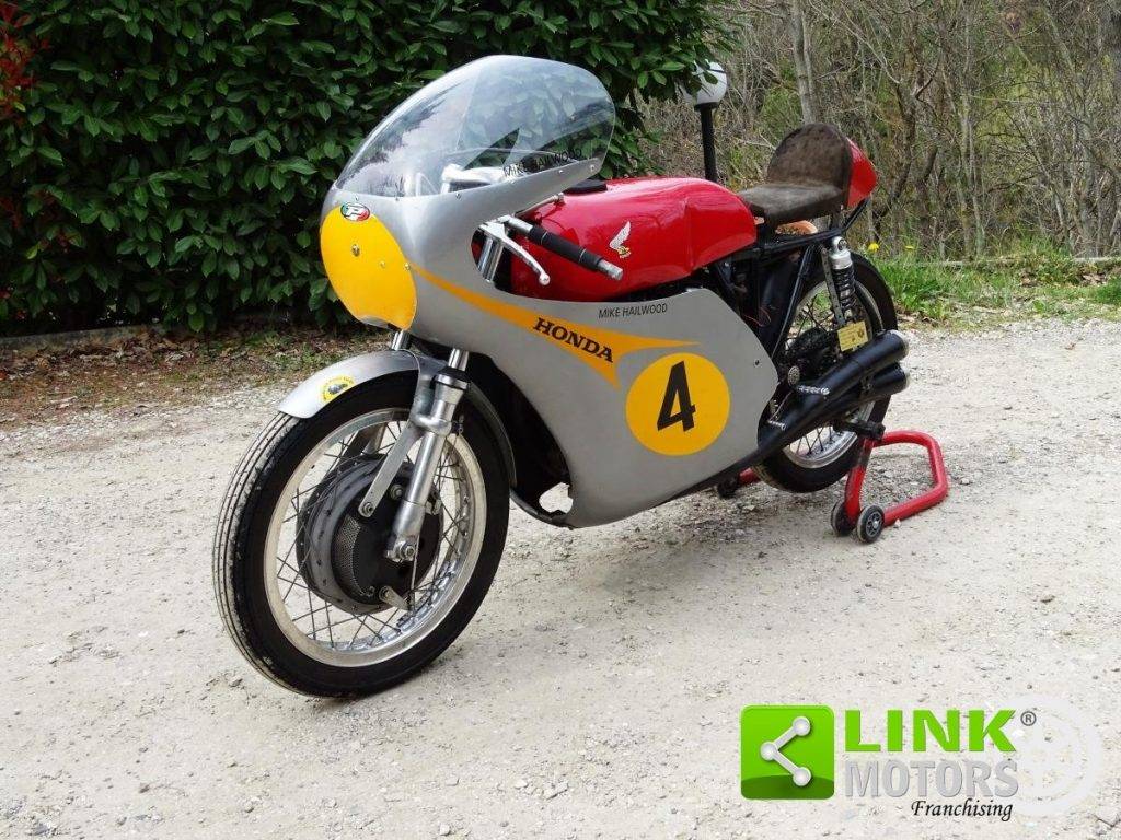 Honda CB 400 Four Racing