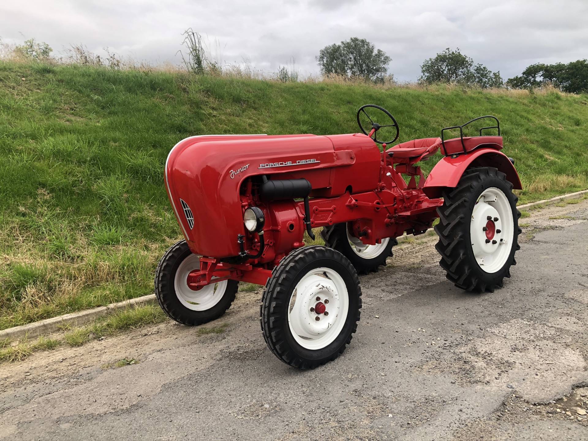 Porsche junior 108