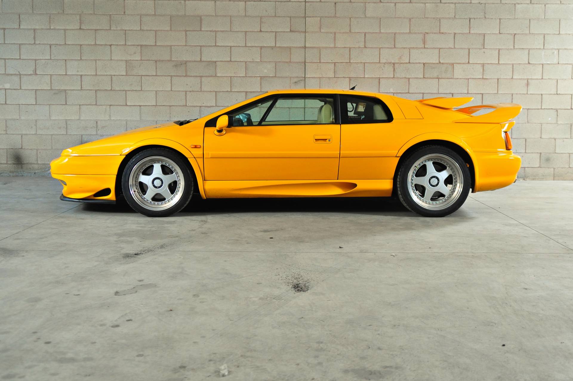 Lotus Esprit V8 BiTurbo
