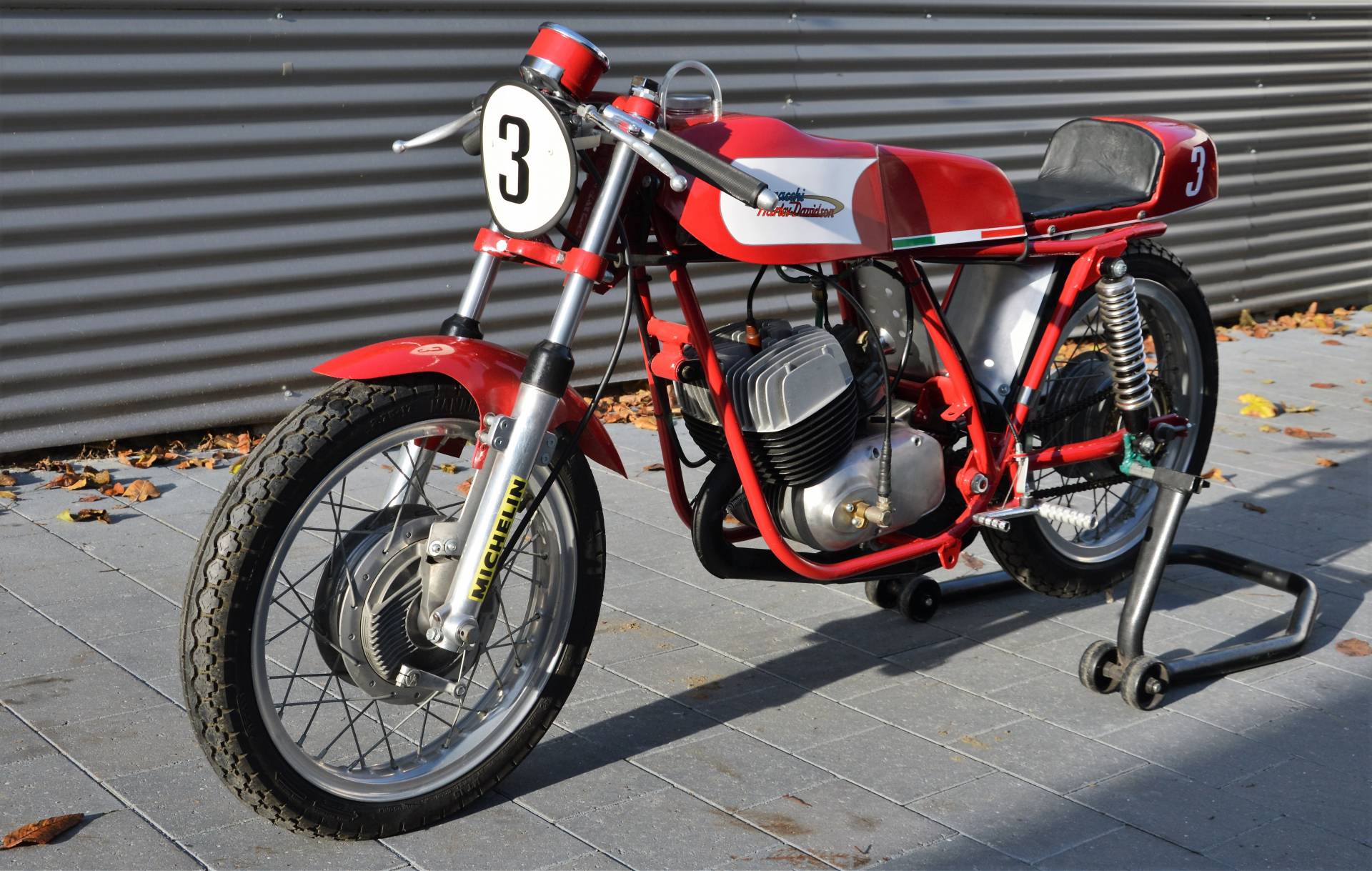 125 aermacchi harley davidson