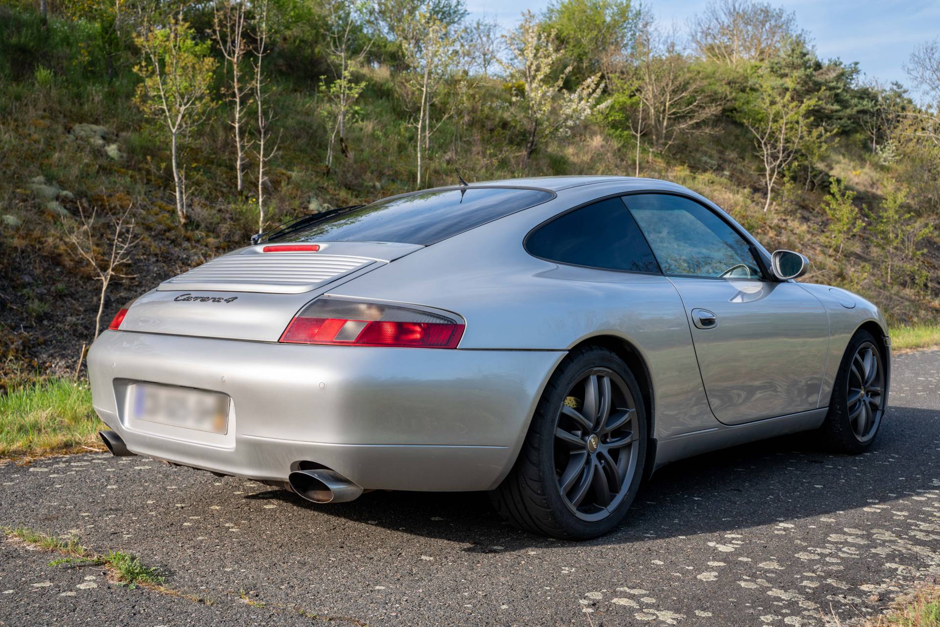 For Sale: Porsche 911 Carrera 4 (2000) offered for $45,674