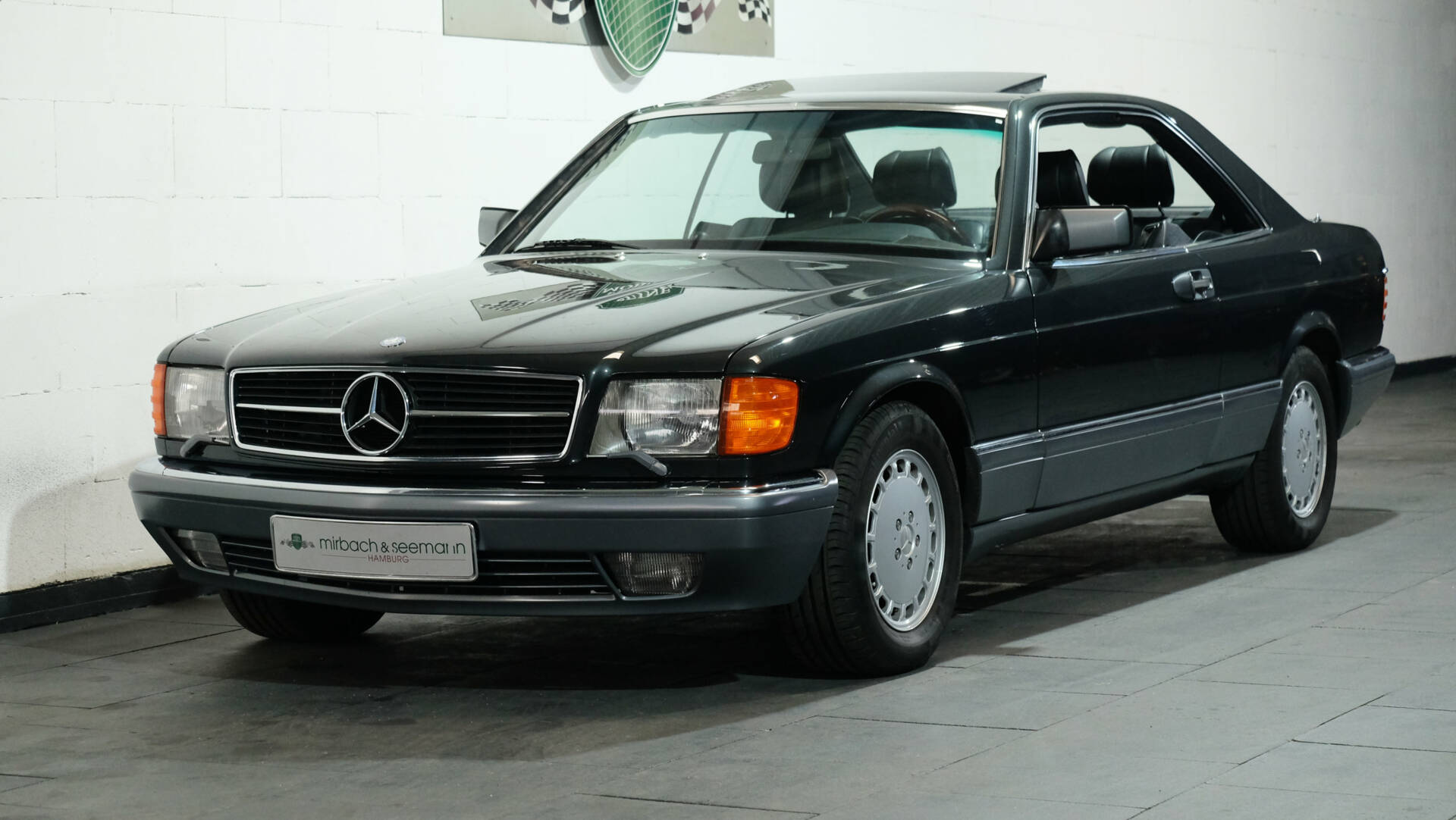 En venta: Mercedes-Benz 560 SEC (1988) offered for 49.500