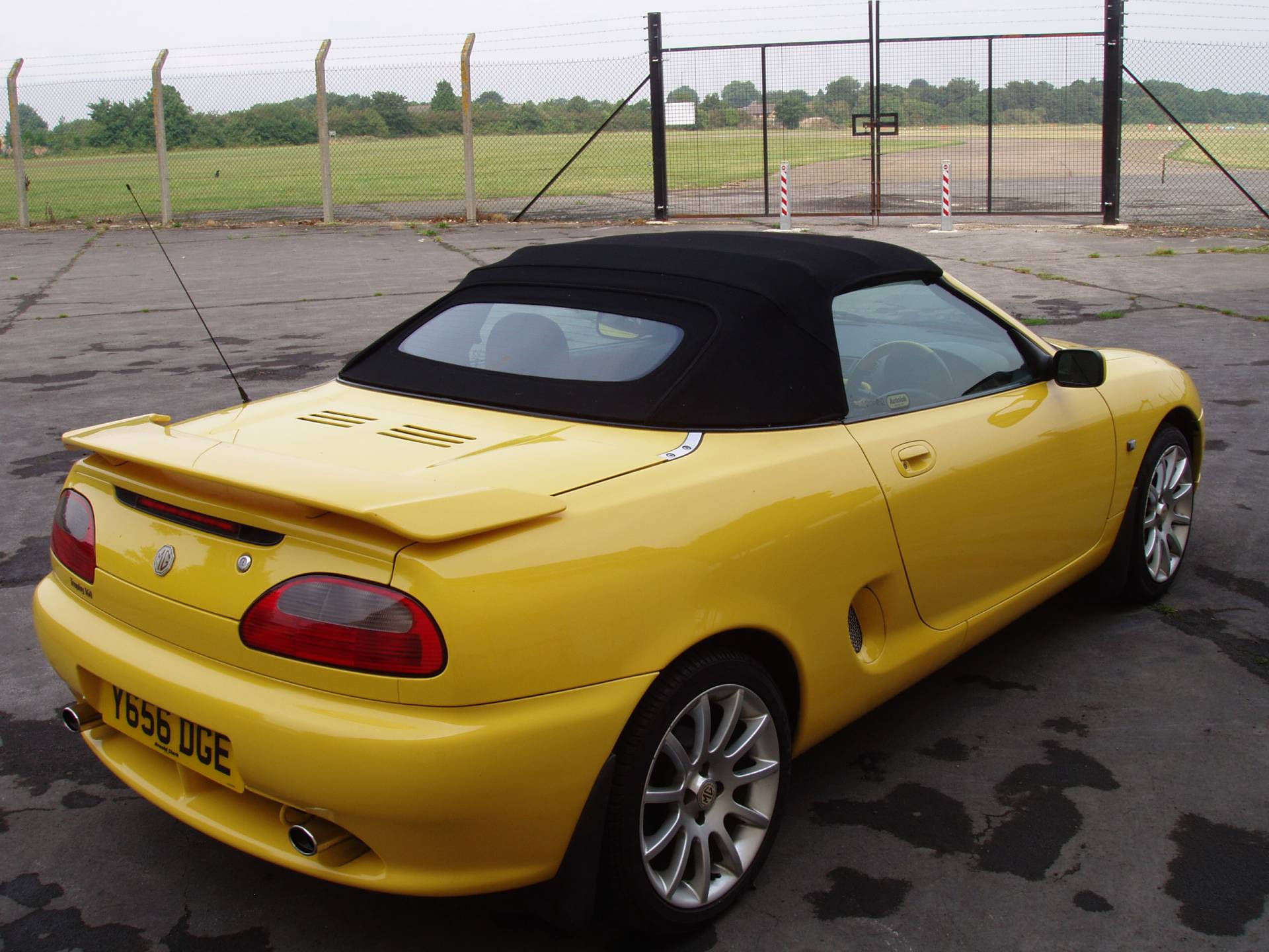 For Sale MG F Trophy 160 2001 Offered For GBP 5 500 for-sale-mg-f-trophy-160-2001-offered-for-gbp-5-500