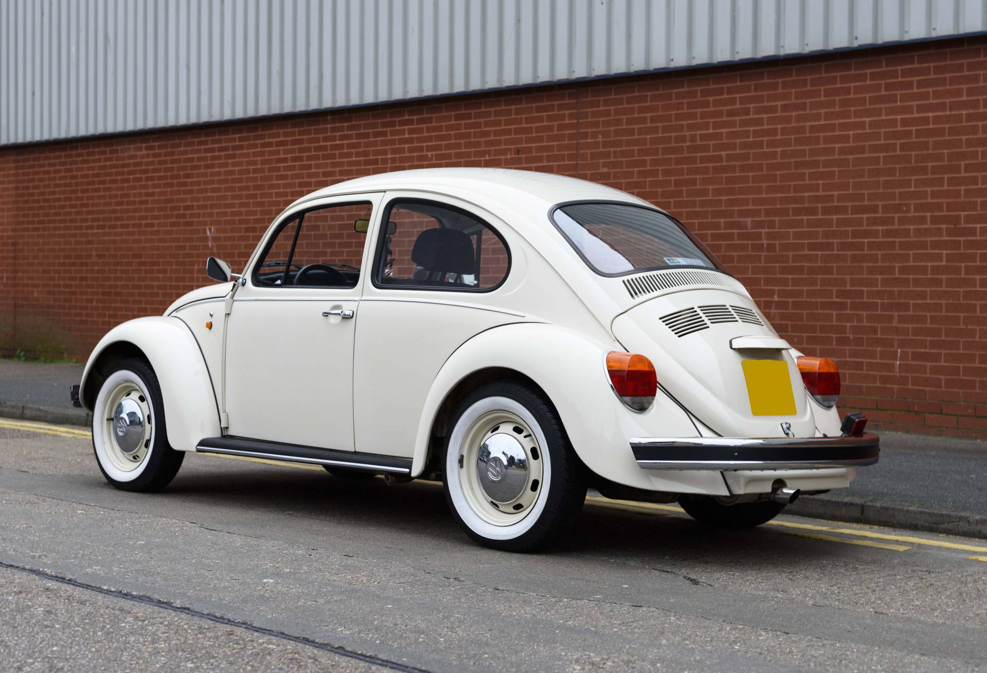 Volkswagen beetle 2003