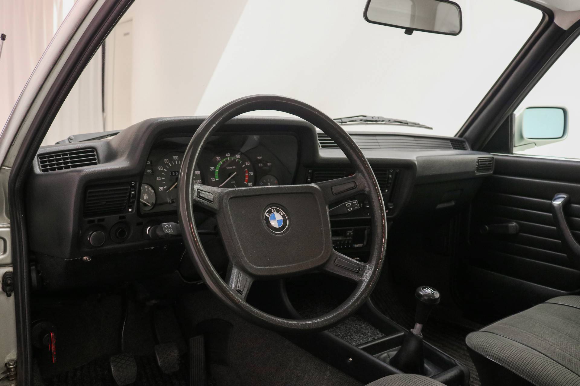vehicle_ad_standard_image_41becc7e33a59b40aa2419f20a405fdb.jpg