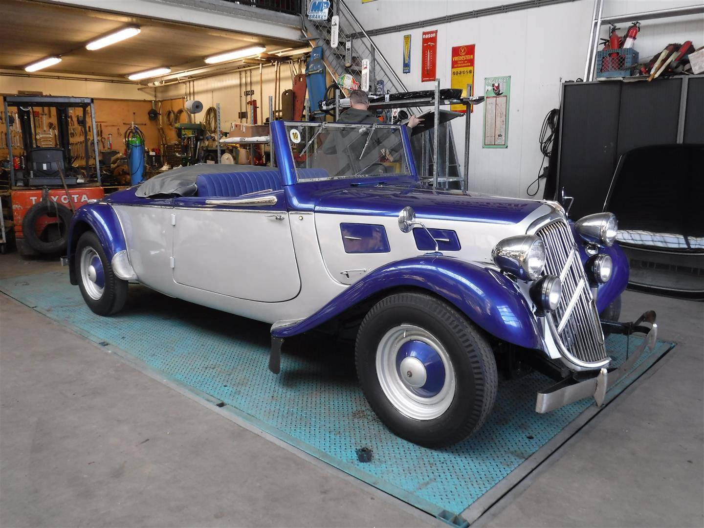 Citroën Traction Avant 11BL #101 - Modèle Réduit 1:43 Militaire Altaya (boîte Fermée)