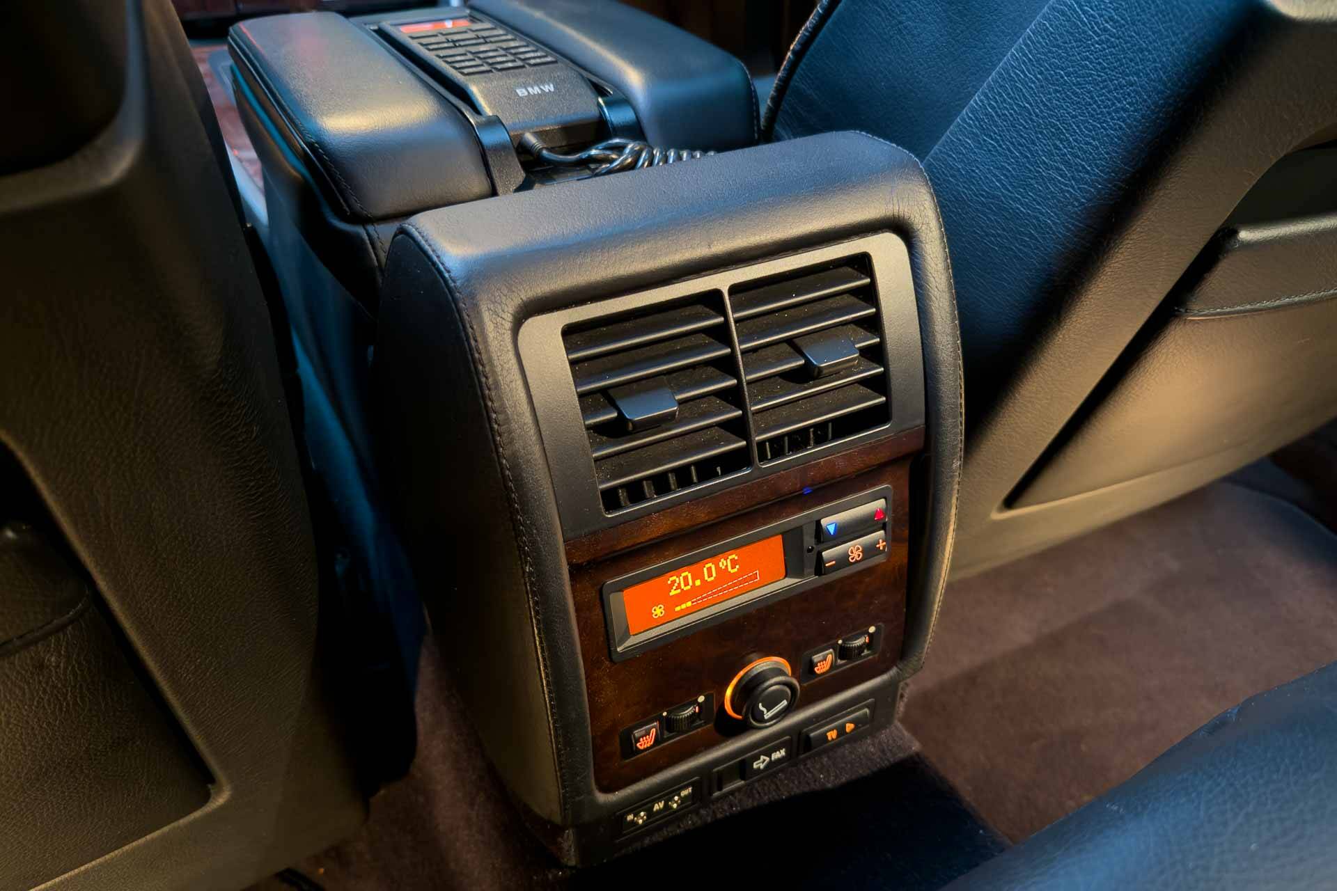 BMW 750i E38 2000