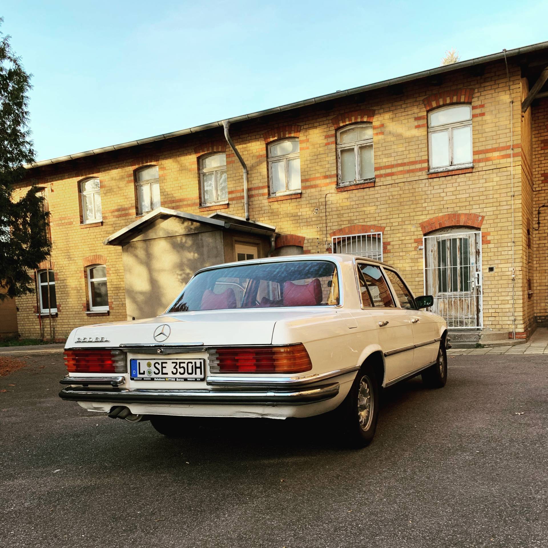 For Sale: Mercedes-Benz 350 SEL (1974) offered for GBP 11,995