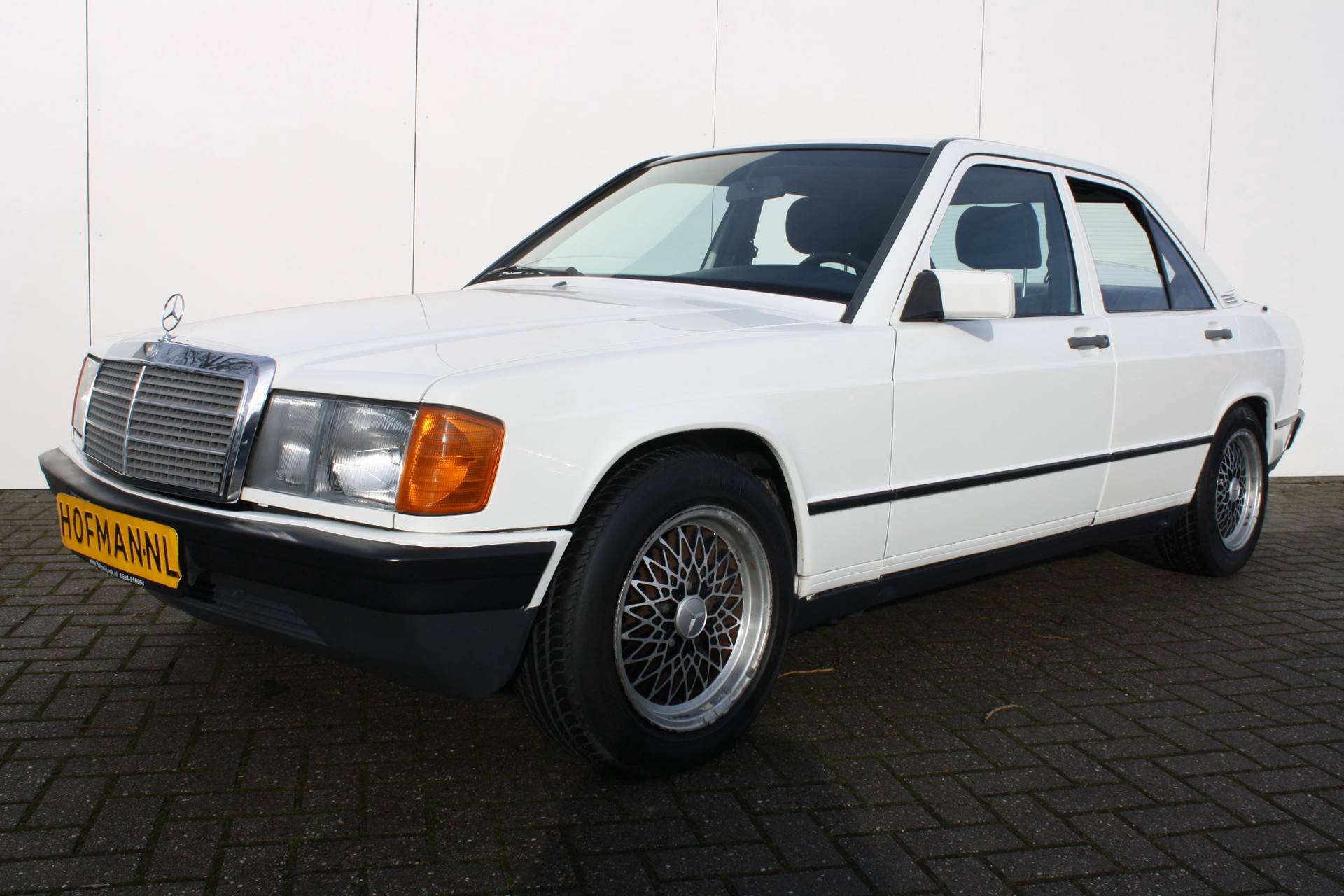 Mercedes Benz 190 E 2 0 1984 Fur 9 900 Eur Kaufen