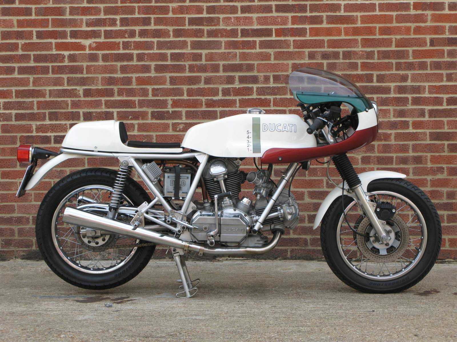 For Sale: Ducati 860 GTS (1977) offered for GBP 19,995