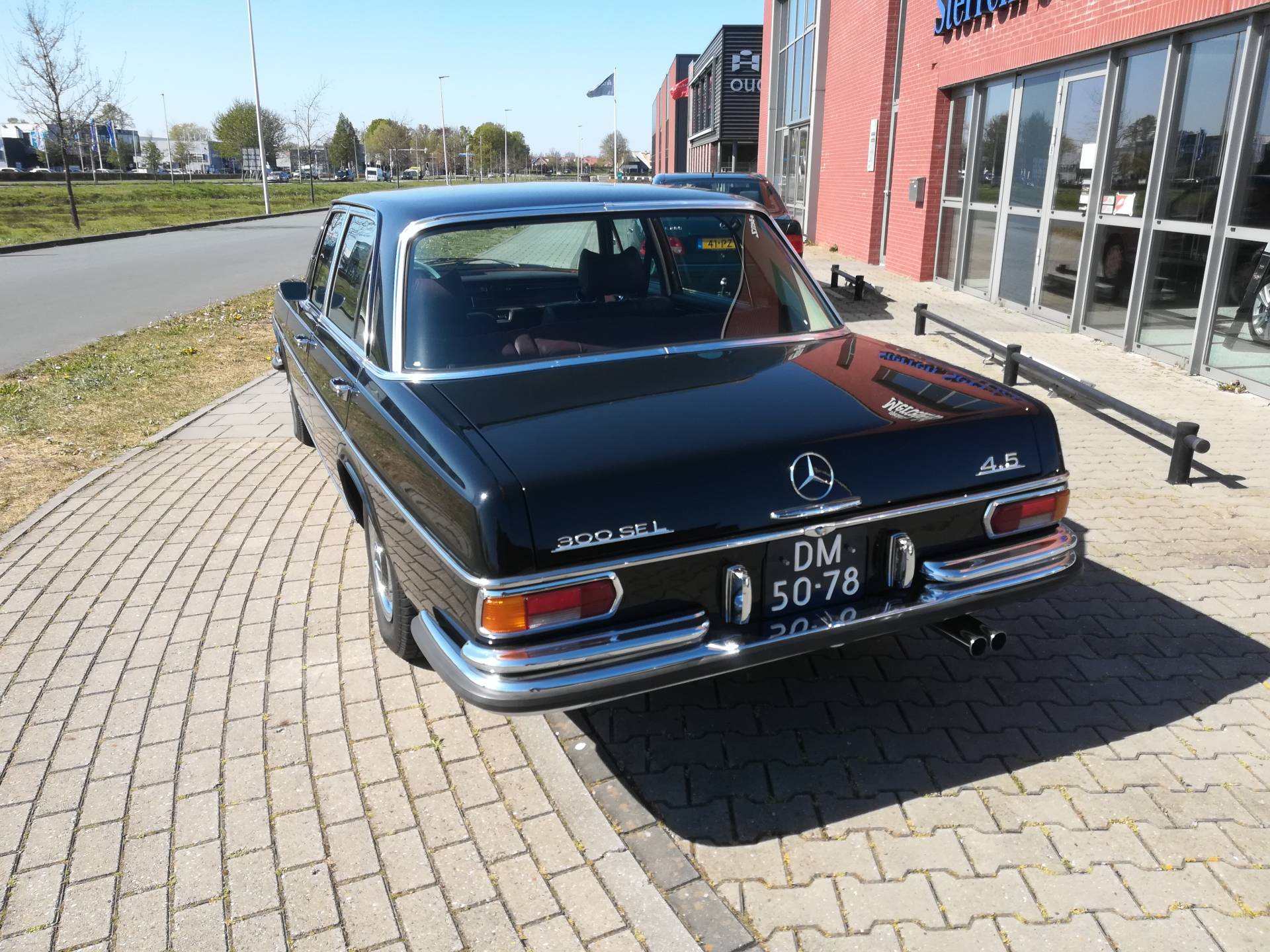 Мерседес 300 sel