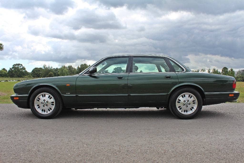 For Sale Jaguar XJ 6 4.0 Sovereign (1997) offered for GBP 10,995