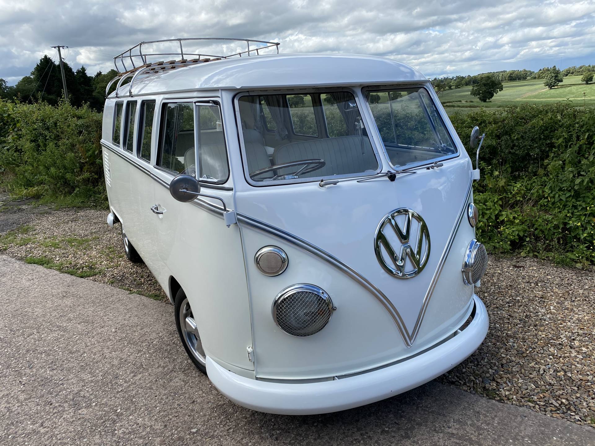 For Sale: Volkswagen T1 minibus (1965) offered for GBP 50,000