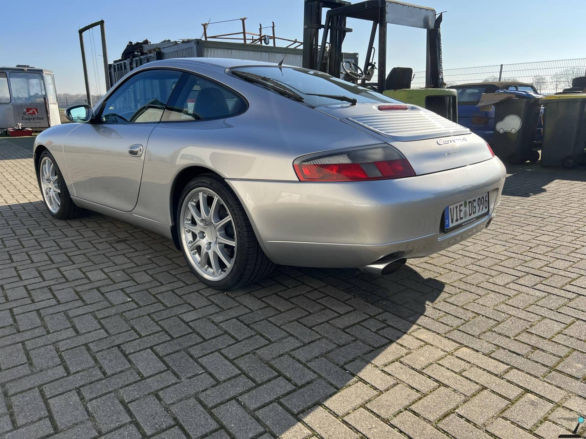For Sale: Porsche 911 Carrera 4 (1999) offered for $65,085